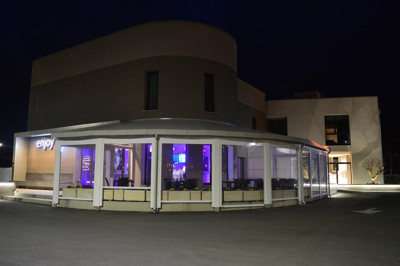 Hotel Enjoy Polesella エクステリア 写真