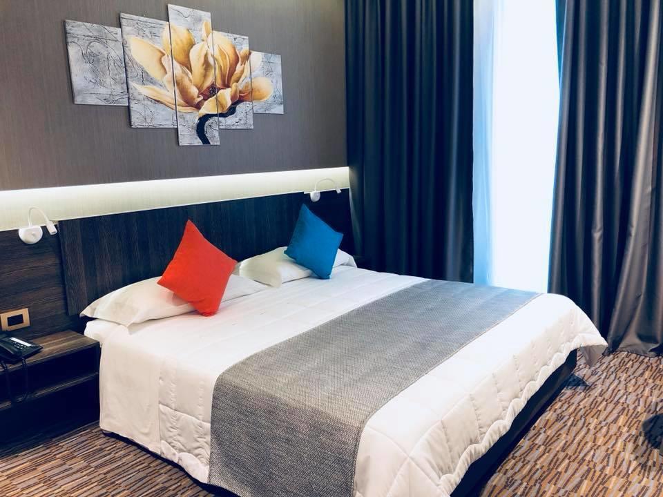 Hotel Enjoy Polesella エクステリア 写真