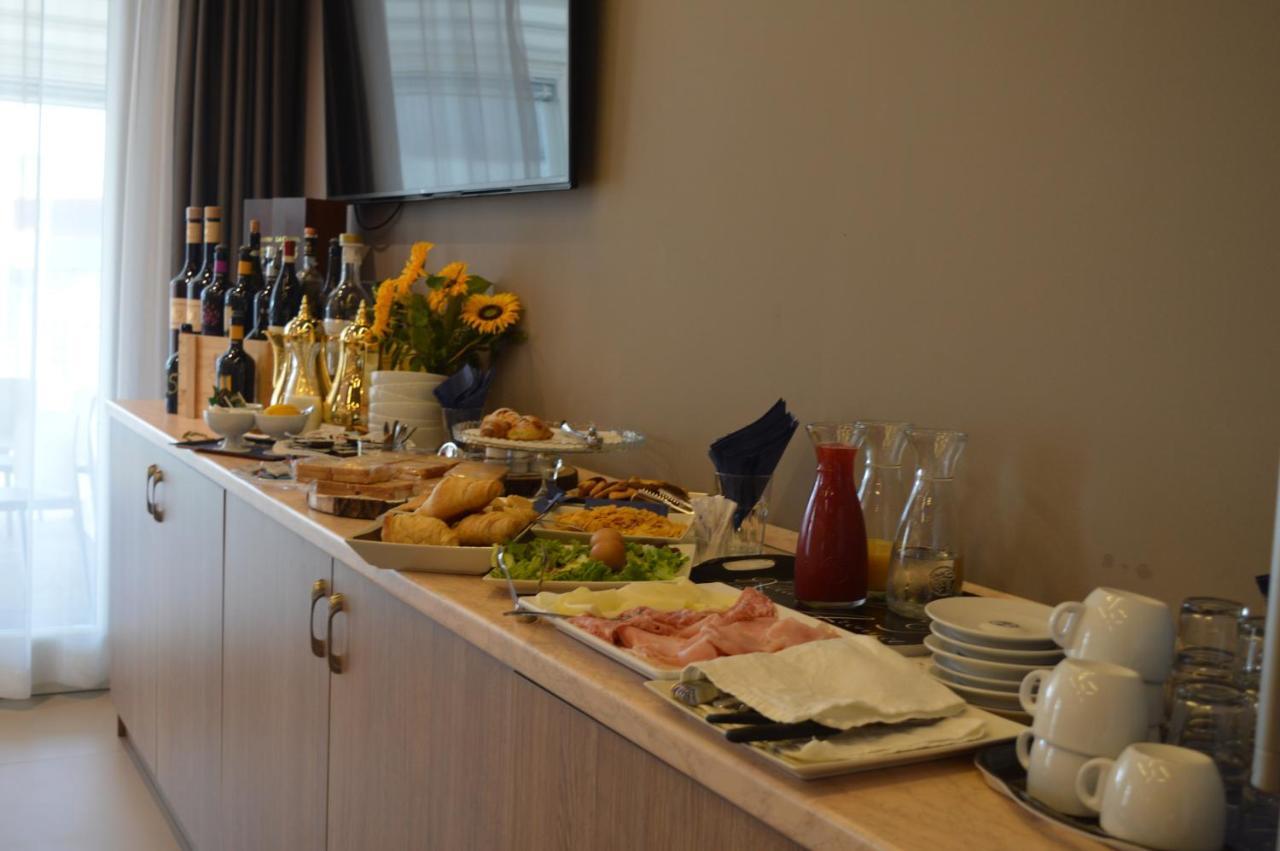 Hotel Enjoy Polesella エクステリア 写真